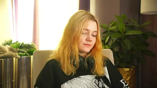 Snapshot of SindyRoskelley chatting on 11-18-25, 05:23 SindyRoskelley online show from 11-18-25, 05:23