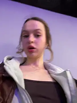 hani obsessed online show from 04-22-26, 08:06