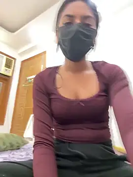 Snapshot of sexyayeshadesi chatting on 05-05-26, 05:43 sexyayeshadesi online show from 05-05-26, 05:43
