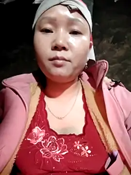 Snapshot of hoami-hot chatting on 11-19-25, 03:06 hoami-hot online show from 11-19-25, 03:06