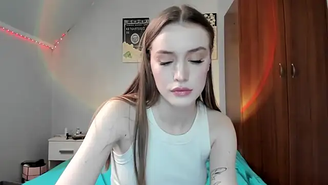 tinyglow online show from 02-20-26, 11:49