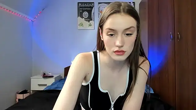 tinyglow online show from 04-24-26, 10:23