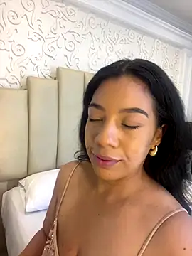 IvannaClaire online show from 12-15-25, 02:10