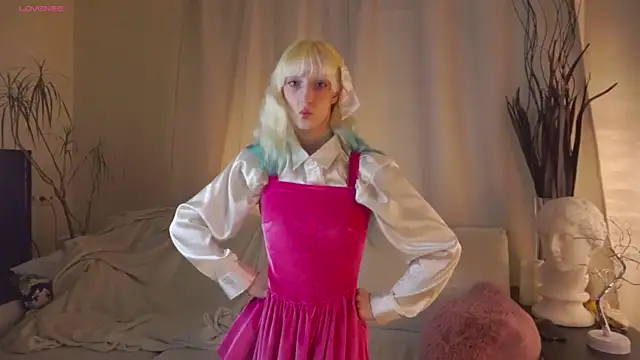 BeverlyWahoske online show from 11-14-25, 09:13