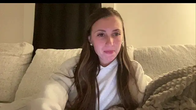 laylahlaylah1 online show from 11-17-25, 11:10