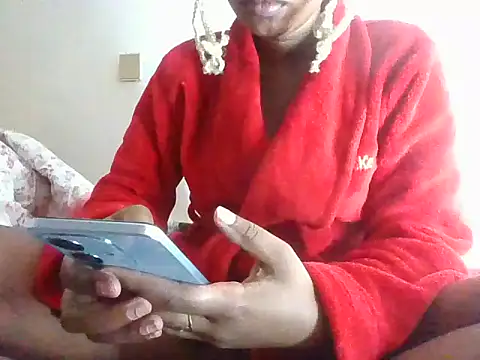 Snapshot of Naughtybadgal chatting on 05-17-26, 06:00 Naughtybadgal online show from 05-17-26, 06:00