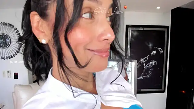 sofiasexhot online show from 03-02-25, 03:48