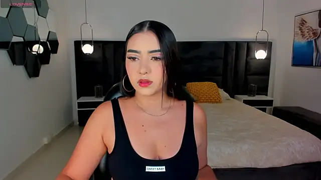 Snapshot of SophieLanne chatting on 08-02-26, 04:22 SophieLanne online show from 08-02-26, 04:22