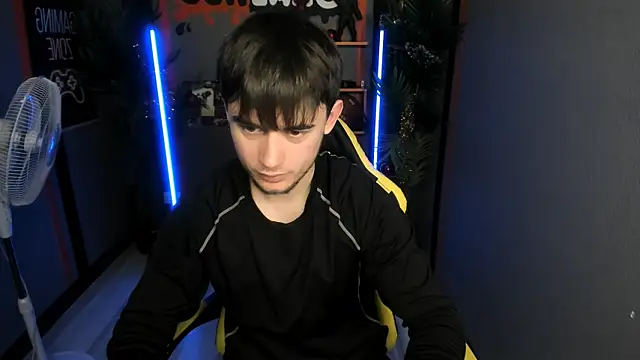 Snapshot of AlejandroEllias chatting on 01-12-26, 06:07 AlejandroEllias online show from 01-12-26, 06:07