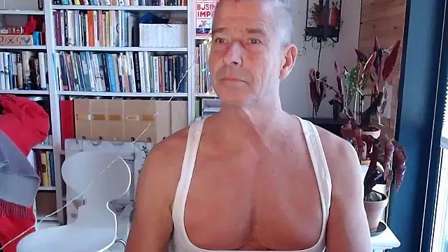 gymdaddypwrbtm online show from 11-22-25, 08:02