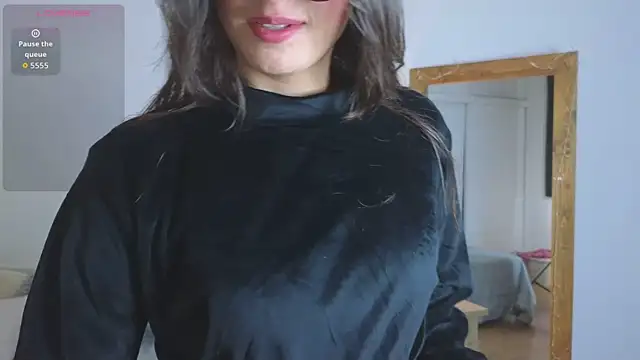 ChaosDoll   online show from 01-06-26, 07:17