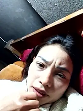Snapshot of _Su-Su_ chatting on 03-08-26, 01:36 Su-Su online show from 03-08-26, 01:36