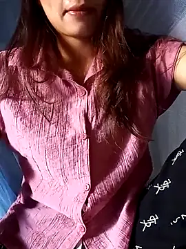 Snapshot of _Su-Su_ chatting on 05-19-26, 08:53 Su-Su online show from 05-19-26, 08:53