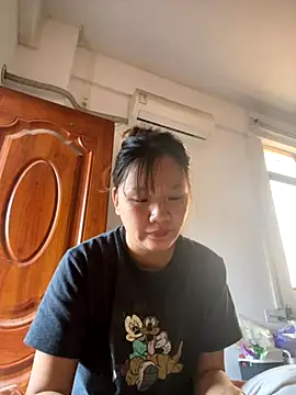 yiyi0316 online show from 11-16-25, 05:57