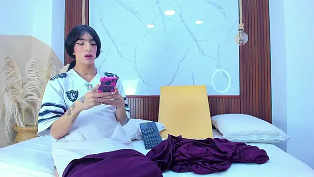 Loversinfire2 online show from 12-19-25, 08:38