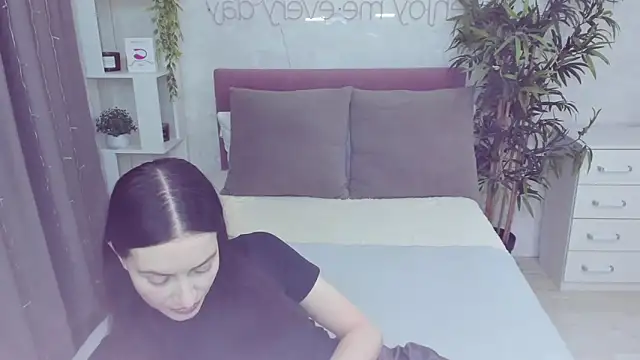 Snapshot of YOURTeacher_ chatting on 11-16-25, 06:57 YOURTeacher online show from 11-16-25, 06:57