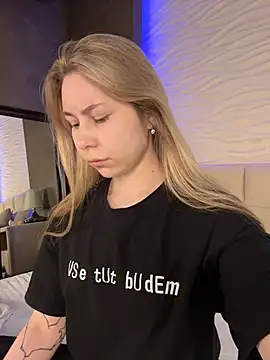 -SaraBlack- online show from 04-18-26, 05:17