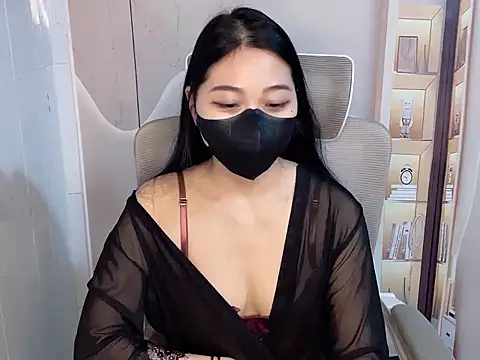 Lousii online show from 04-06-26, 07:09