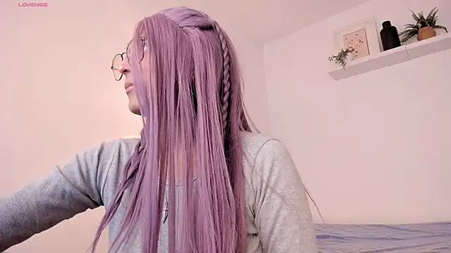 Miluu dh online show from 12-20-25, 02:13