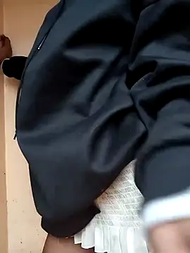 honeypot224 online show from 03-02-26, 05:19