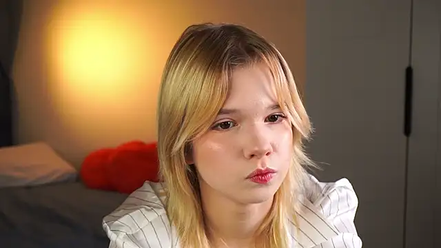 PhillisEsplin online show from 11-23-25, 08:08