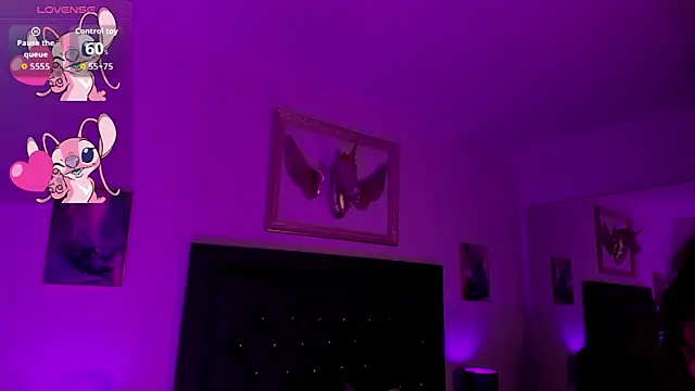 Snapshot of emy_ross_ chatting on 11-24-25, 07:46 emy ross online show from 11-24-25, 07:46