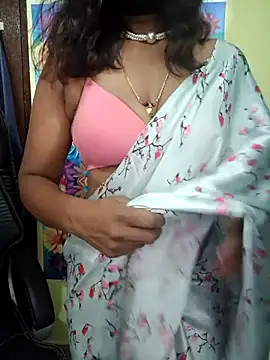 Snapshot of Premalatha_28 chatting on 04-24-26, 07:11 Premalatha 28 online show from 04-24-26, 07:11