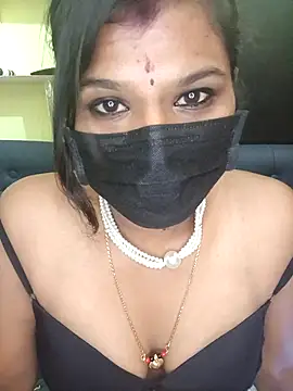 Snapshot of Premalatha_28 chatting on 04-26-26, 07:55 Premalatha 28 online show from 04-26-26, 07:55