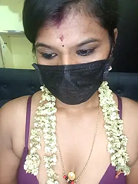 Snapshot of Premalatha_28 chatting on 04-28-26, 08:14 Premalatha 28 online show from 04-28-26, 08:14