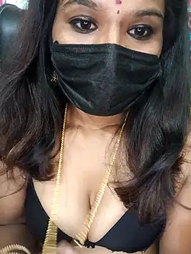 Snapshot of Premalatha_28 chatting on 05-05-26, 12:40 Premalatha 28 online show from 05-05-26, 12:40