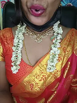 Snapshot of Premalatha_28 chatting on 05-21-26, 07:04 Premalatha 28 online show from 05-21-26, 07:04