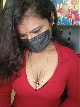 Snapshot of Premalatha_28 chatting on 05-26-26, 05:25 Premalatha 28 online show from 05-26-26, 05:25