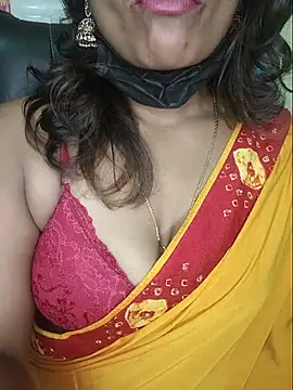 Snapshot of Premalatha_28 chatting on 05-29-26, 06:17 Premalatha 28 online show from 05-29-26, 06:17