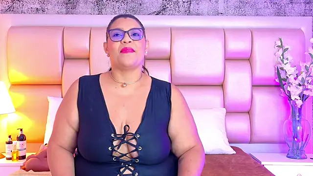 SelennaCooper online show from 02-24-26, 11:52