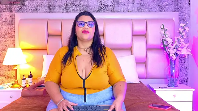 SelennaCooper online show from 02-28-26, 11:44