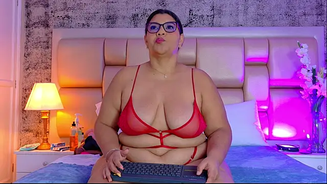 SelennaCooper online show from 04-15-26, 11:39