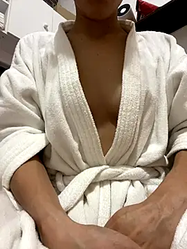 brunalameo online show from 11-28-25, 04:42