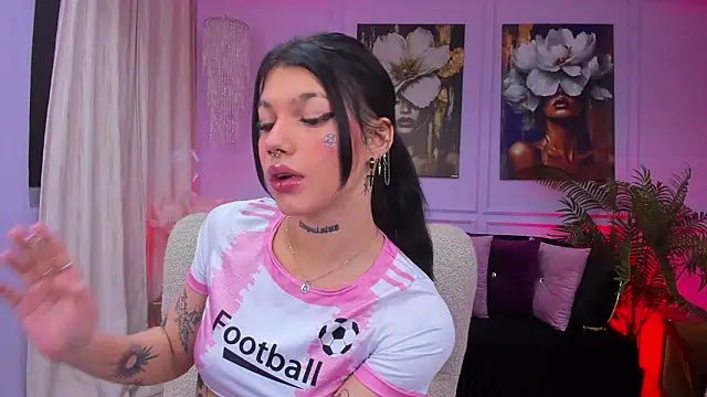 YasminWild online show from 02-08-26, 04:27