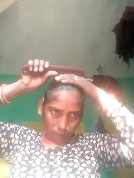 Snapshot of Xx_savita chatting on 11-23-25, 07:30 Xx savita online show from 11-23-25, 07:30