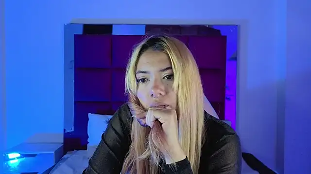 KloeeCavallier online show from 03-05-26, 12:34