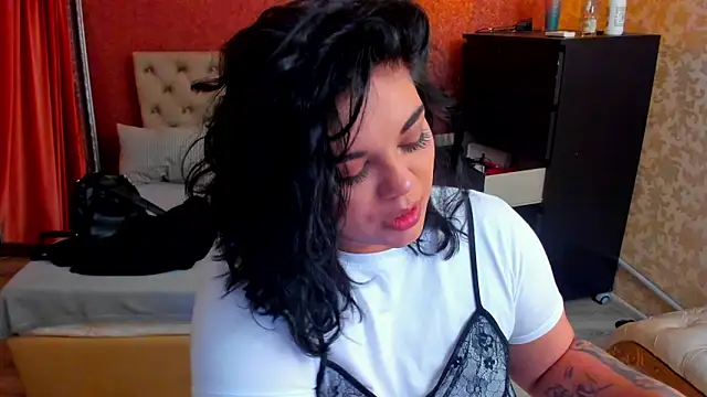 SpicyCarlaXX online show from 06-04-26, 08:26