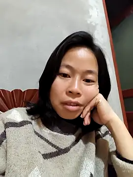 Snapshot of Cat-meow chatting on 11-30-25, 02:37 Cat-meow online show from 11-30-25, 02:37