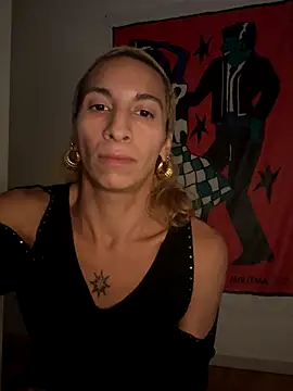 Snapshot of zinalastar chatting on 11-16-25, 04:56 zinalastar online show from 11-16-25, 04:56