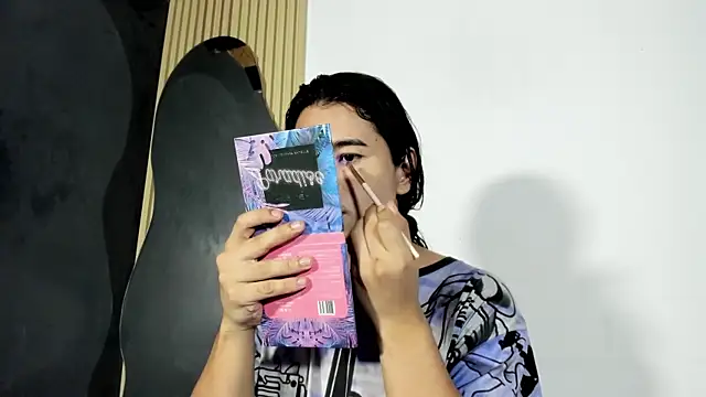 Angel-umbra online show from 12-17-25, 08:37