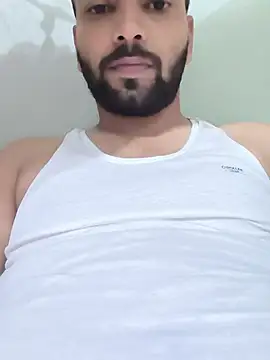 Snapshot of hunterr1593 chatting on 07-16-26, 04:02 hunterr1593 online show from 07-16-26, 04:02