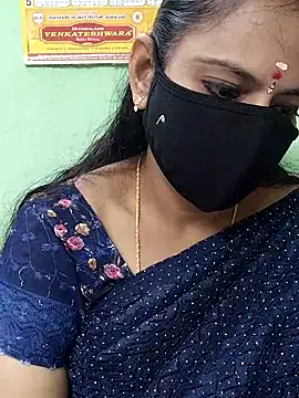 Queen-Neha online show from 11-29-25, 06:55