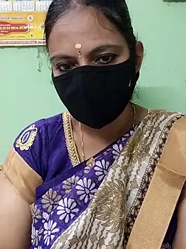 Queen-Neha online show from 11-30-25, 06:01