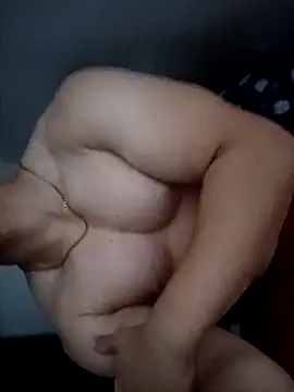 Snapshot of andrdosfn chatting on 03-30-26, 11:50 andrdosfn online show from 03-30-26, 11:50