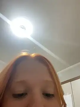 Snapshot of moranguinhofire chatting on 11-23-25, 02:00 moranguinhofire online show from 11-23-25, 02:00