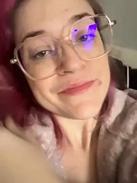 winestaindlips online show from 11-26-25, 01:23